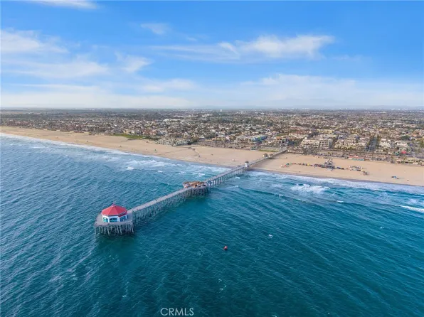 305 Coral Reef Dr Unit 4, Huntington Beach, CA 92648