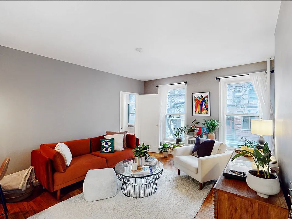1st image of 220 W 16th St APT 22