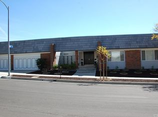 17230 Ballinger St, Northridge, CA 91325