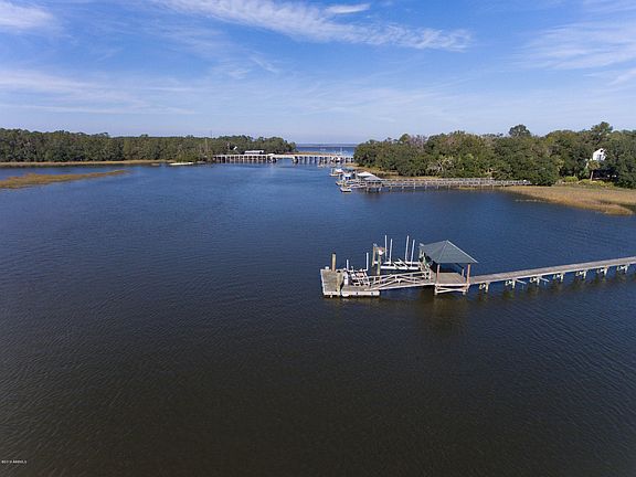 4th image of 2 Palmetto Grove Lane