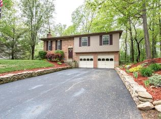 975 Hollow Creek Dr, Milford, OH