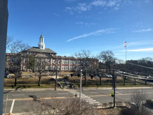 60 Strawberry Hill Ave Unit 305, Stamford, CT 06902