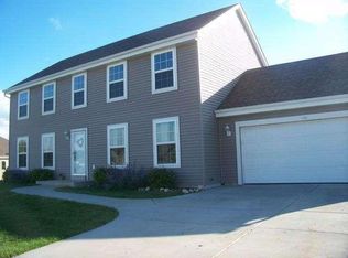 129 Rushmore Ln, Hartford, WI 53027