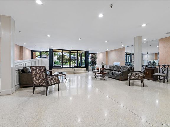 2nd image of 25 Chapel Place #2L