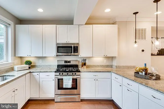 1622 Gales St NE — Photo 6