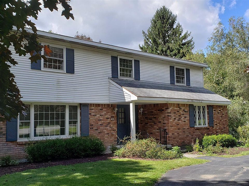 1st image of 3 Deerfield Dr
