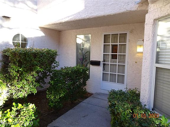 2nd image of 6938 Emerald Springs Ln