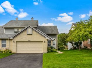 664 Dunham Rd, Gurnee, IL 60031