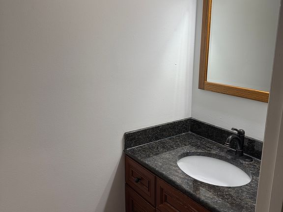 5th image of 7622 Thames Ct #3