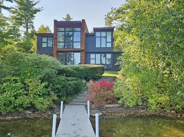 25 Mahkeenac Ter, Stockbridge, MA 01262