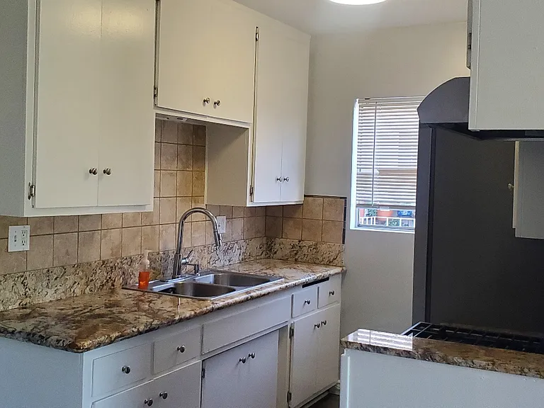 2244 Addison Way #4 — Photo 4
