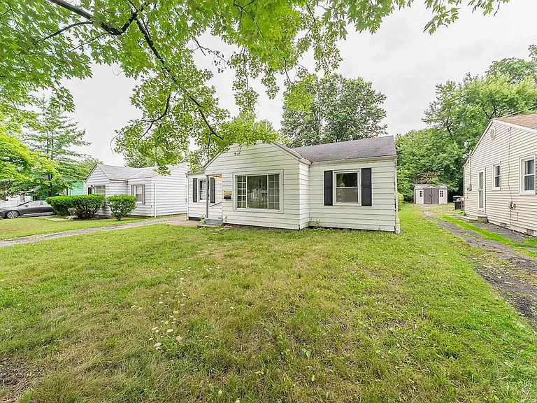 2533 Greenvale Rd — Photo 3