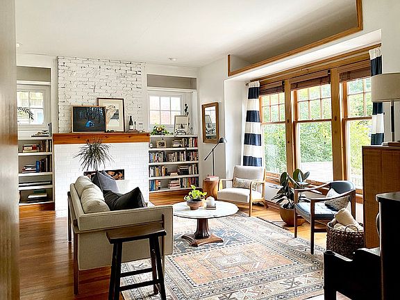 Large, bright living room 