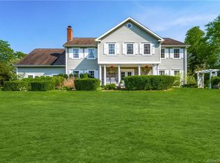 18 Breckenridge Ct, Hamden, CT 06514