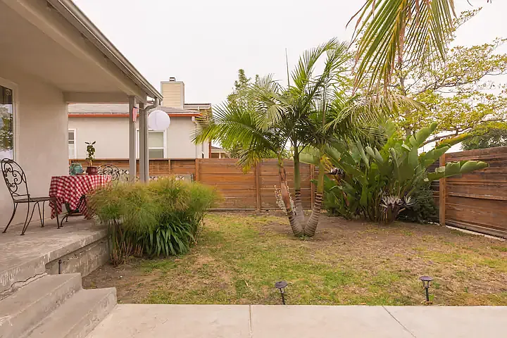 838 Flower Ave — Photo 3