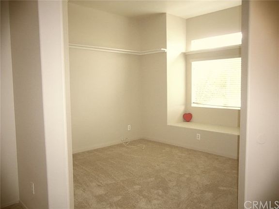 4th image of 26865 Wildflower St