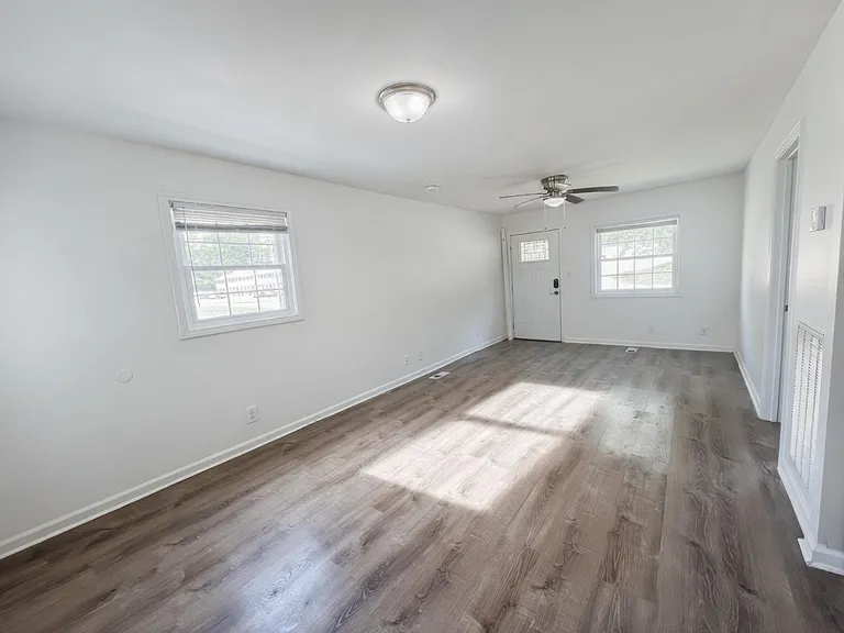 312 Beech St #1 — Photo 3