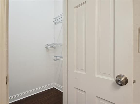 5th image of 438 Dauphine St #3B
