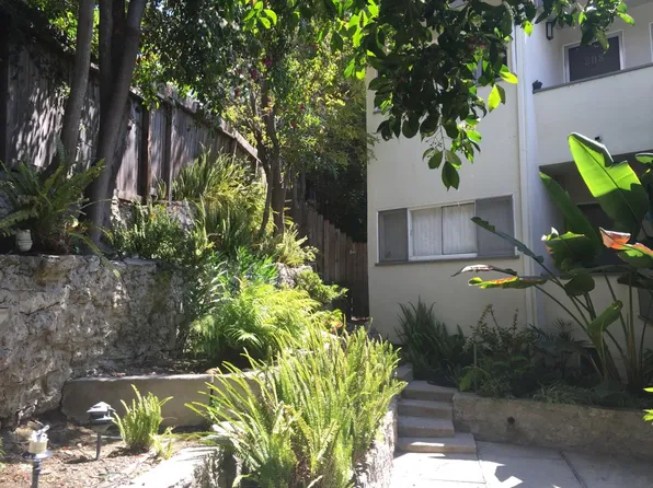 636 Acanto St, Los Angeles, CA 90049