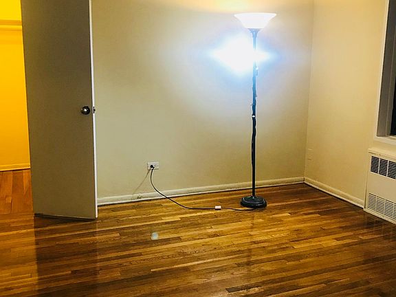5th image of 4360 Baychester Ave APT 5J