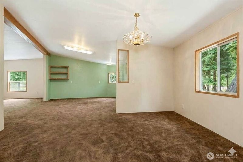 5th image of 13522 198th Avenue NE