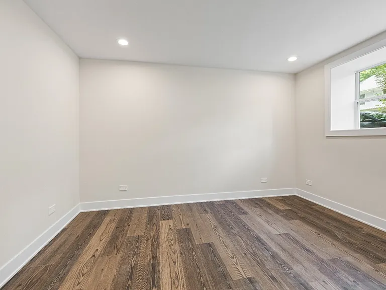 3227 W Belden Ave #G — Photo 11