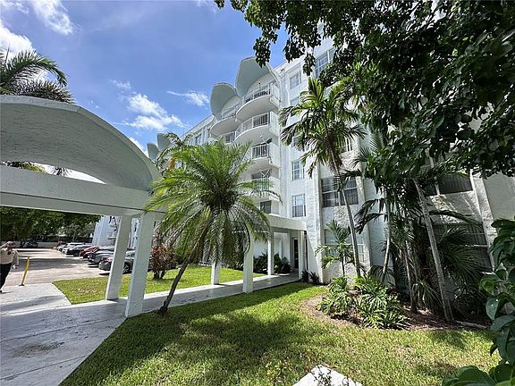 3rd image of 496 NW 165th St #1-D-409