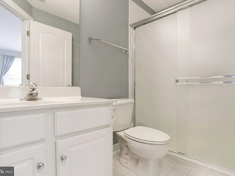 5237 Bessley Pl — Photo 6