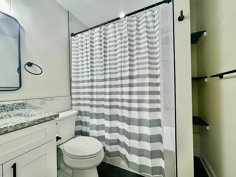 4845 N Kostner Ave #B — Photo 21