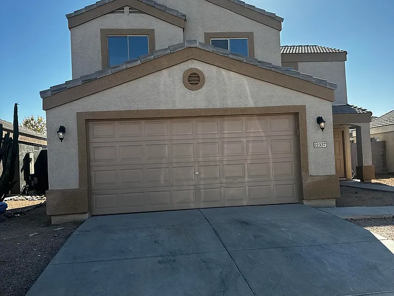 12337 W Sweetwater Ave — Photo 1