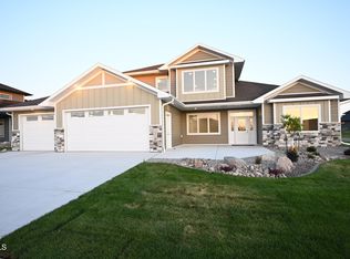 1620 Community Loop, Bismarck, ND 58503