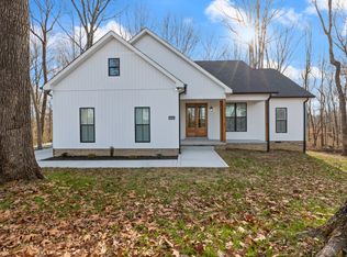 1222 Breeden Rd, Charlotte, TN 37036