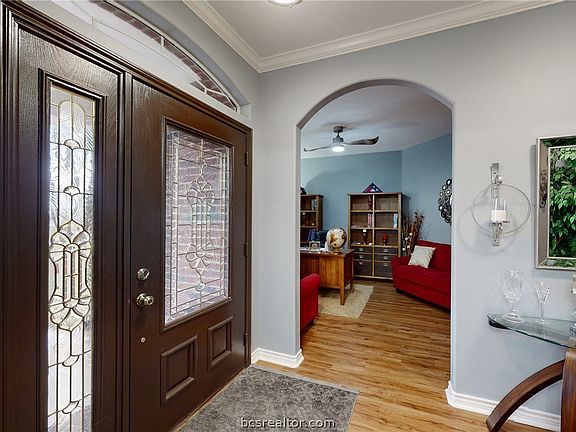 4th image of 3532 N Country Dr