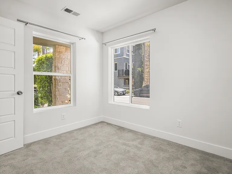 7870 Inception Way — Photo 9