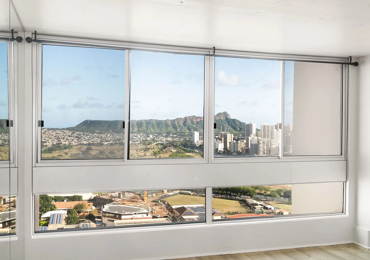 Ala Wai Plaza Skyrise #3407 — Photo 2