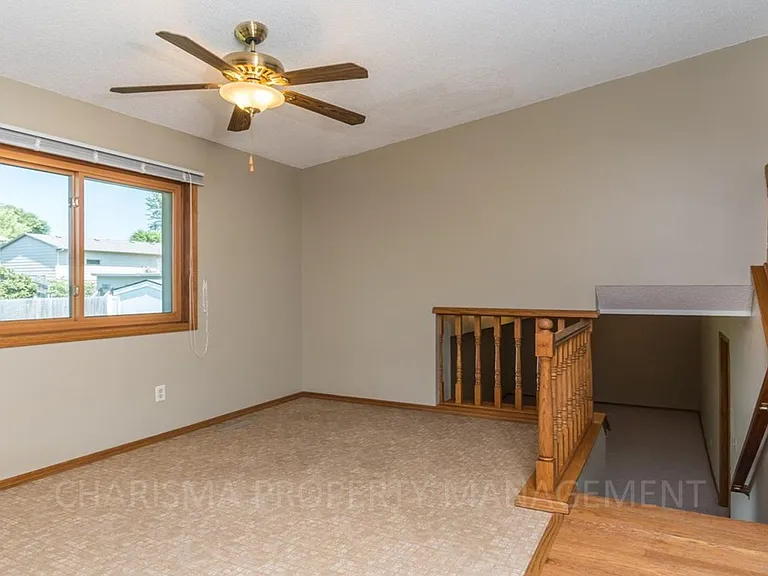 4608 E Blazewood Dr — Photo 3