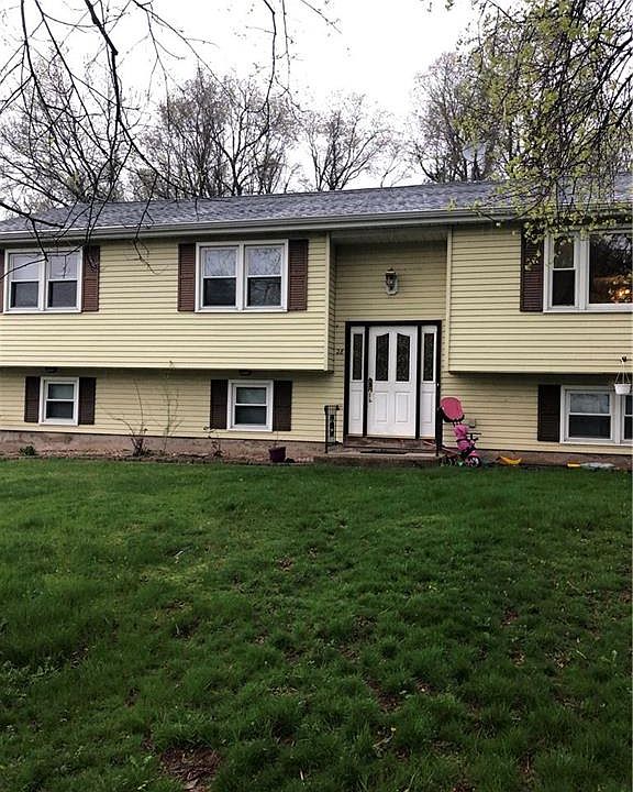 2nd image of 28 Valley Dr
