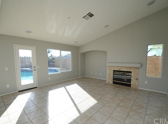4th image of 7691 Newberry Ln