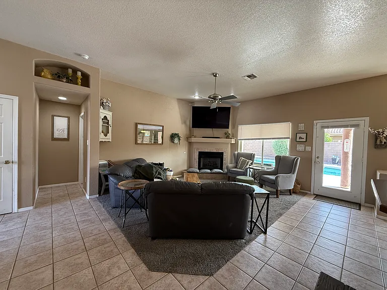 10745 E 38th Ln — Photo 22