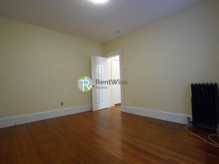 55 Park Dr #9 — Photo 4