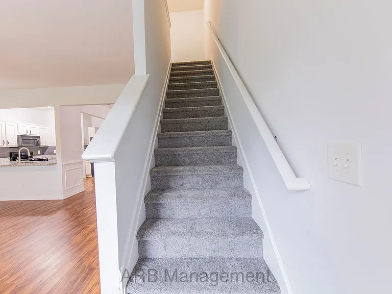 4922 Sherwood Way — Photo 4