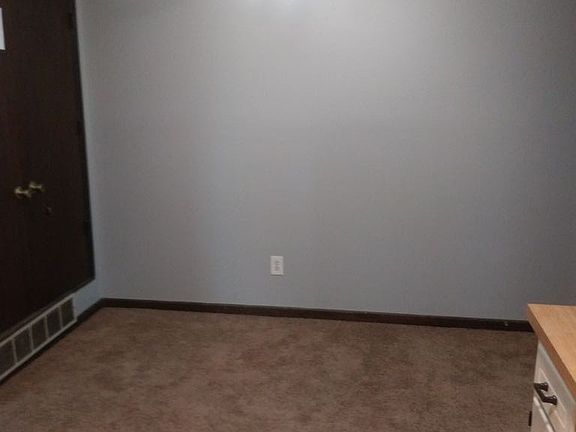 5th image of 6333 N Wyandotte St
