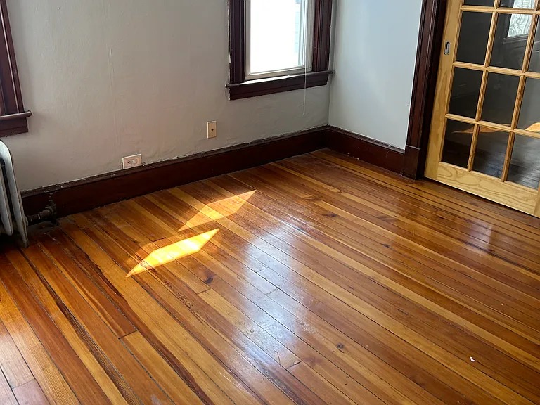 104-106 Madison St #2 — Photo 2