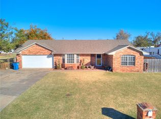 1916 Villa Dr, El Reno, OK 73036