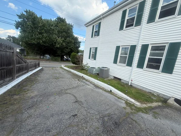 57 Plain St Floor 2, Taunton, MA 02780