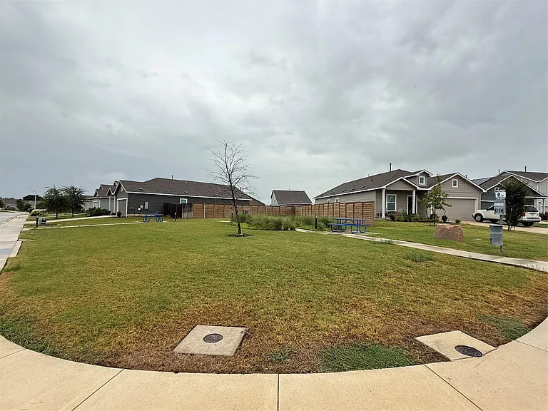 600 Gabriels Bluff Dr — Photo 18