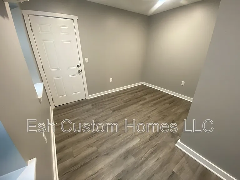 218 W King St #2 — Photo 6