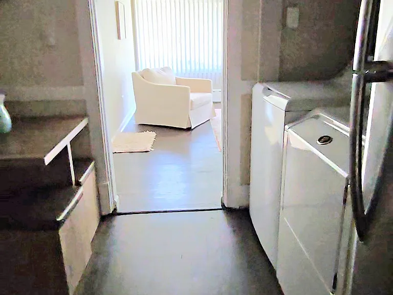 8518 Rockefeller Ave #2A — Photo 6