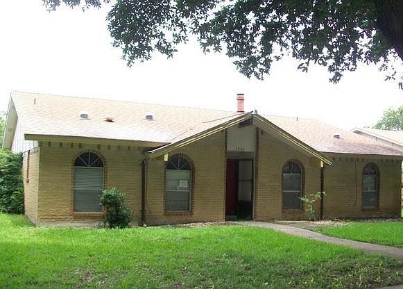 1st image of 2809 Ashglen Dr