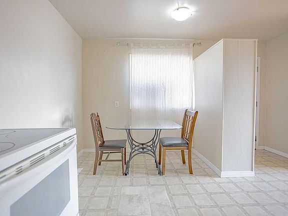 5th image of 305 N 5th St #40